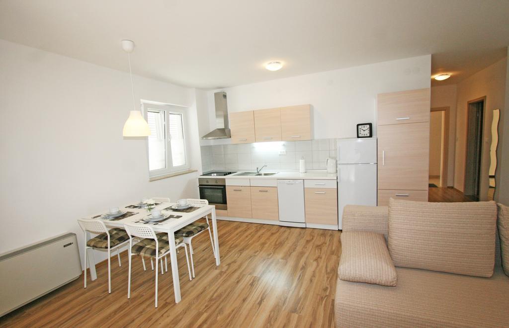 Jurman Apartment Barbariga Ruang foto