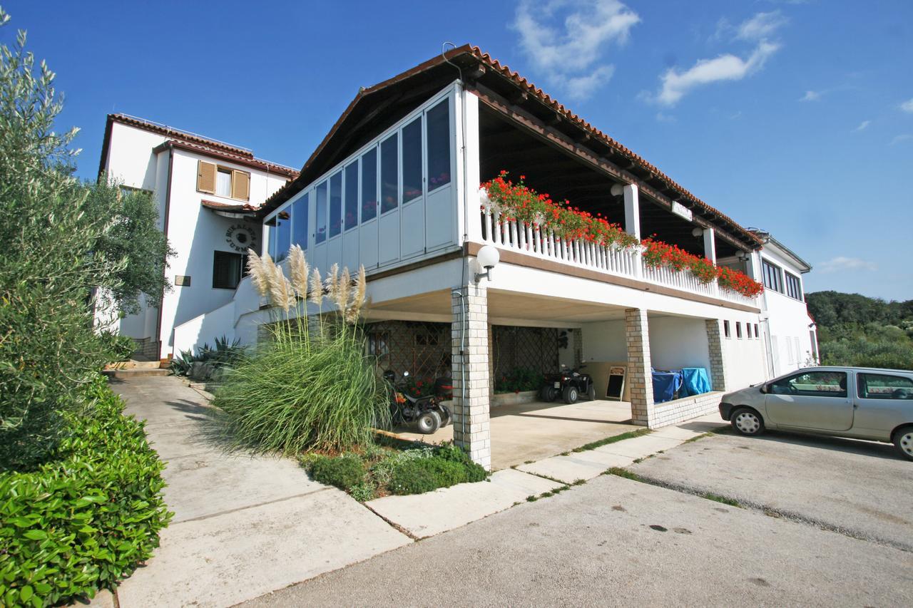 Jurman Apartment Barbariga Bagian luar foto